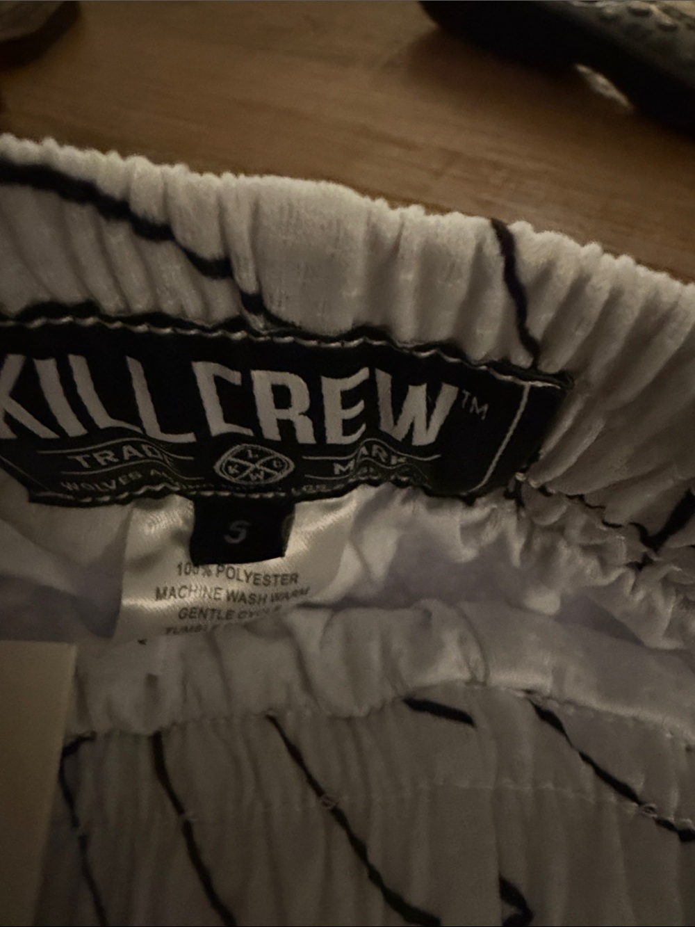 Kill Crew White Spiderweb Shorts with Red Drawstring - Picture 3 of 3